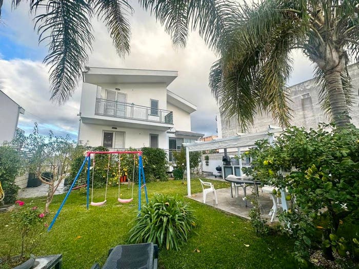 Casa con 6 locali in vendita in Via della Concordia, San Pietro Santa Maria delle Grazie, Milazzo