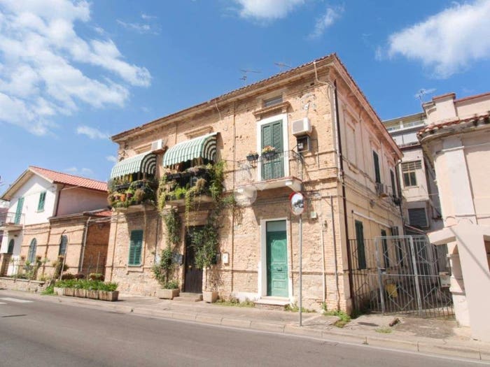 Appartamento bilocale in vendita in Via Tripoli, Centro, Ortona