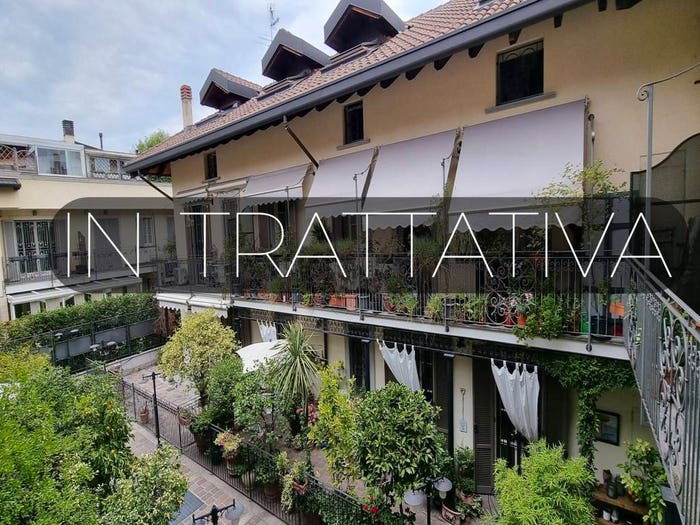 Appartamento con 5 locali in vendita in Via Gaetano Donizetti, Parco, Monza