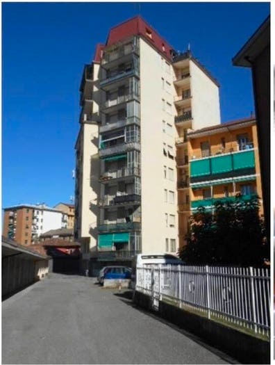 Appartamento trilocale in vendita in Via Casteldragone, Novi Ligure