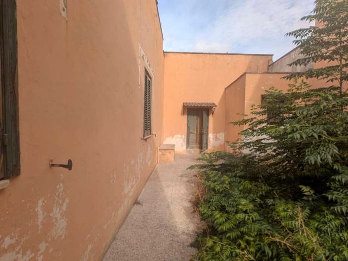 Casa con 5 locali in vendita in Via Milite Ignoto, Centro, Alliste