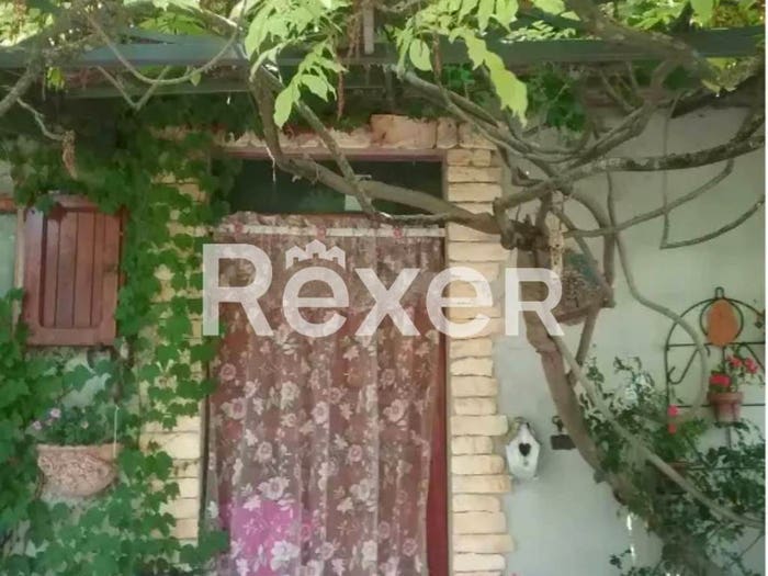 Casa con 5 locali in vendita in Via Enrico Toti, Massa, Fiuminata