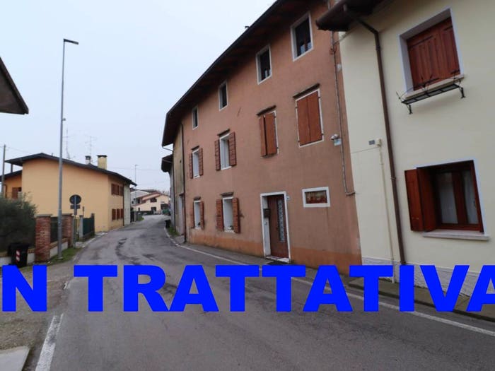 Appartamento con 5 locali in vendita in Via Nanna Vecchia, San Foca, San Quirino