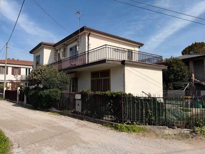 Casa con 6 locali in vendita in Via dei Commercianti, Oriago, Mira