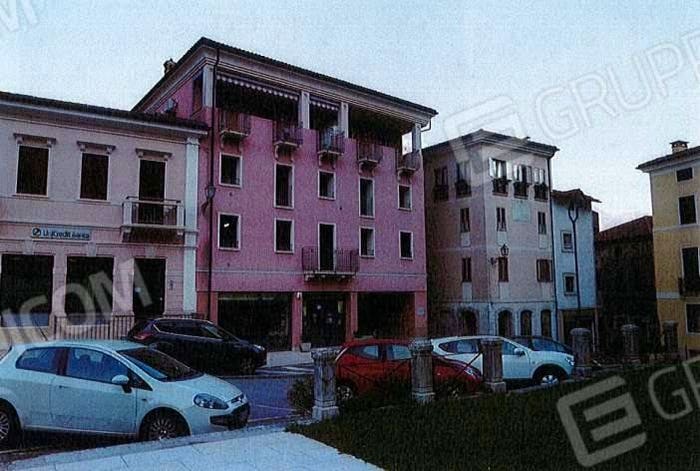 Appartamento con 6 locali in vendita in Piazza martiri della libertà, Centro, Arsiero