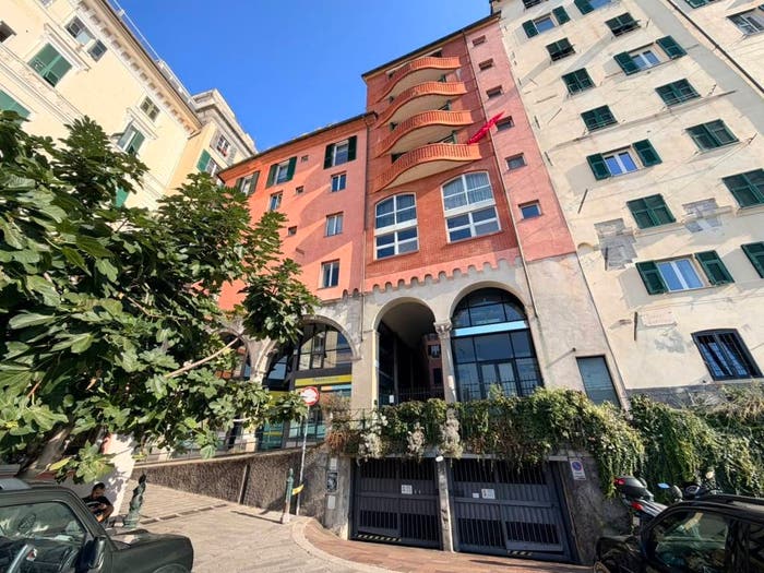 Appartamento trilocale in vendita in Vico Chiuso Paggi, Molo, Genova