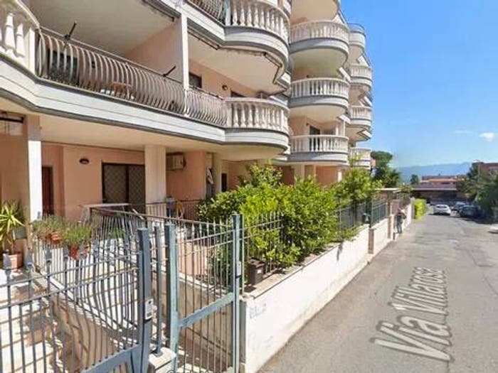 Appartamento bilocale in vendita in Via Villarosa, Finocchio, Roma