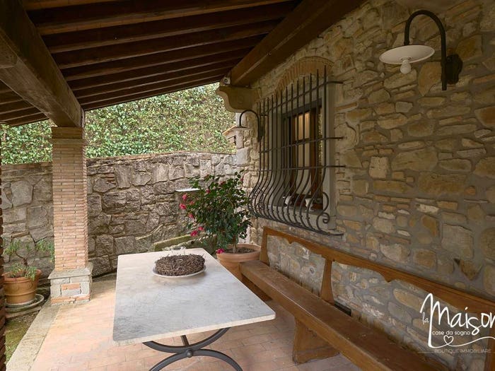 Casa con 6 locali in vendita in Strada Regionale di Val di Setta e Val di Bisenzio, Carmignanello, Cantagallo