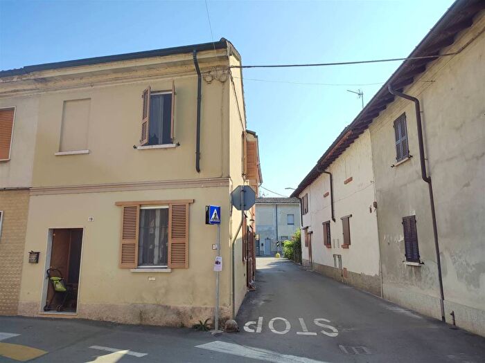 Casa trilocale in vendita in Via Mazzini, Zorlesco, Casalpusterlengo