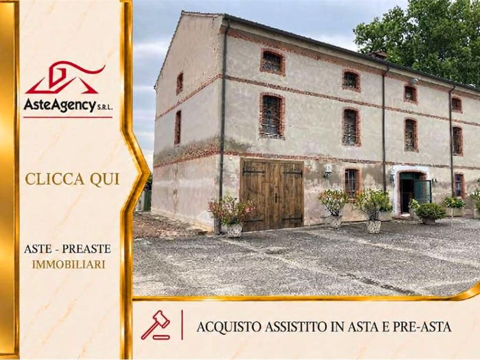 Appartamento con 6 locali in vendita in Via Capitello, Centro, Castagnaro