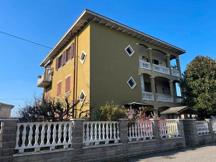 Appartamento con 6 locali in vendita in Cadeo