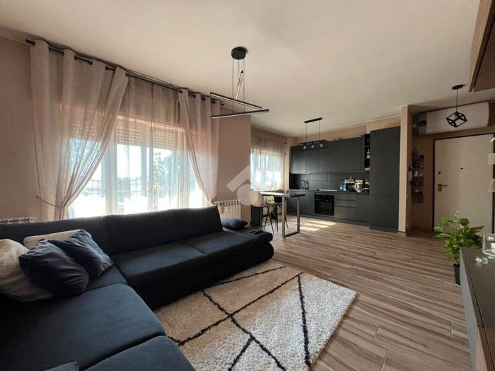 Appartamento trilocale in vendita in Via Alessandro Manzoni, Centro, Zanica