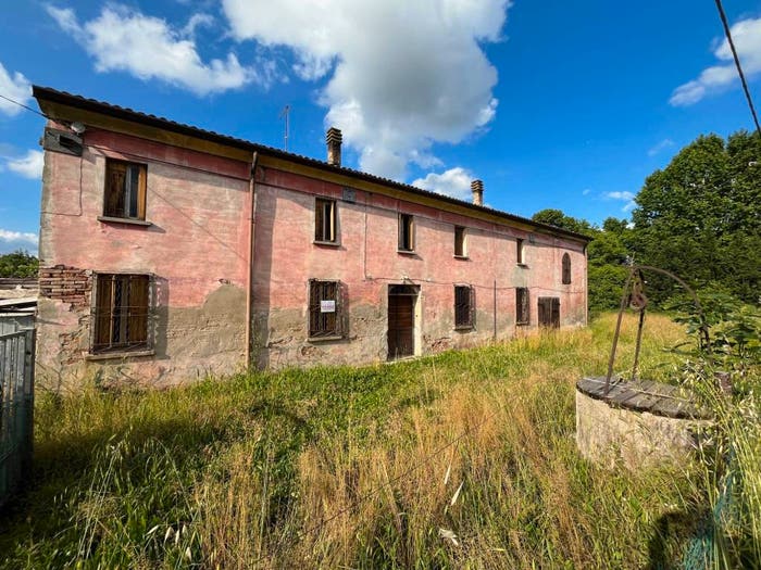 Casa con 6 locali in vendita in Stradello Mari, Quistello