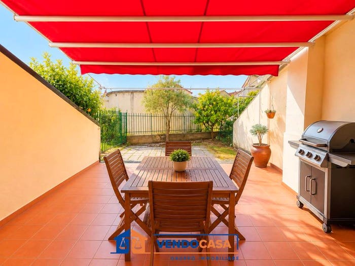 Casa con 6 locali in vendita in Via degli Alpini, Centro, Loano