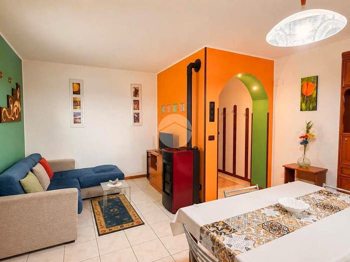 Appartamento con 6 locali in vendita in Via Foppe, Centro, Ono San Pietro