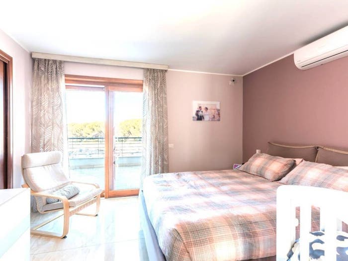 Appartamento con 6 locali in vendita in Via Loreto, Parco San Rocco Tetti Rossi Loreto, Alassio
