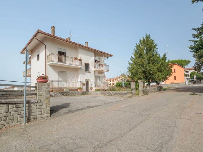Appartamento con 5 locali in vendita in Via Giuseppe Verdi, Centro, Celleno