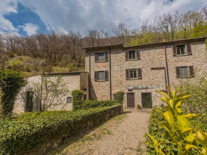 Casa con 6 locali in vendita in Località Trevane, Loro Ciuffenna