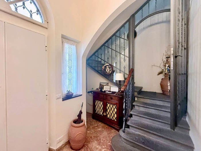 Casa con 6 locali in vendita in Viale Niccolò Machiavelli, Michelangelo Poggio Imperiale, Firenze