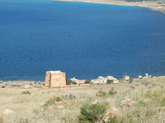 Casa con 6 locali in vendita in Contrada Tonnara Cofano, Custonaci