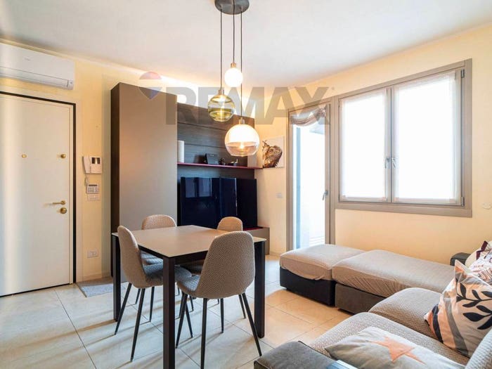 Appartamento con 6 locali in vendita in Via Santa Margherita, Fidenza