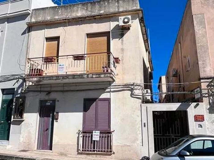 Casa con 6 locali in vendita in Via Angelo Cavarra, Centro, Noto