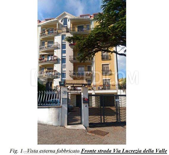 Appartamento quadrilocale in vendita in Viale Barlaam di Seminara, Mater Domini Cavita, Catanzaro