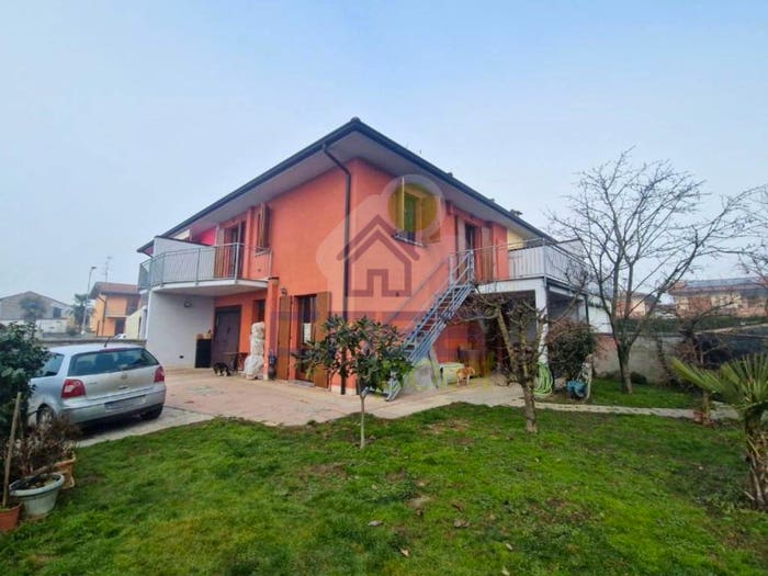 Casa quadrilocale in vendita in VIA BARDELLA, Pieve d'Olmi