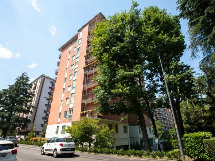Appartamento con 6 locali in vendita in Via Venezuela, Gallaratese, Milano