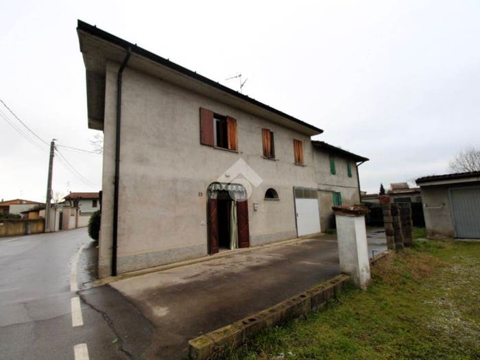 Casa trilocale in vendita in Via del Dosso, Centro, Genivolta
