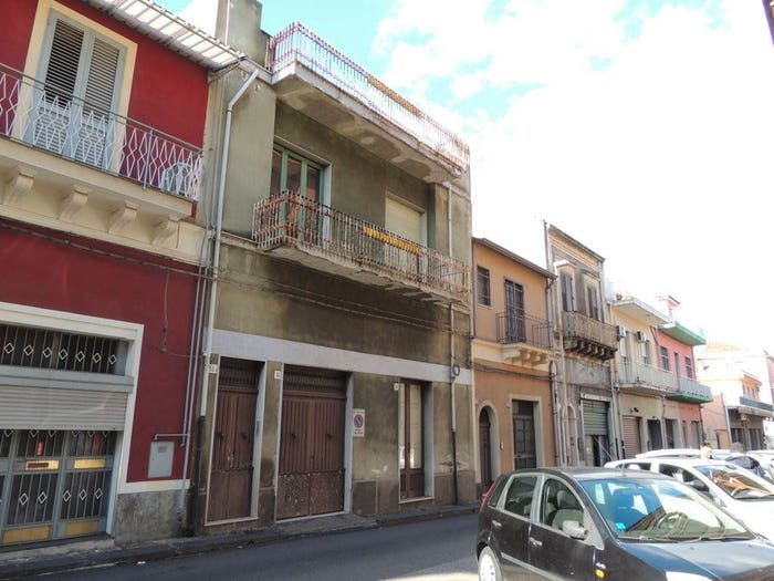 Casa con 6 locali in vendita in Via Antonino Paternò di San Giuliano, Centro, Giarre
