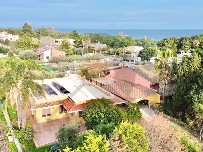 Casa con 6 locali in vendita in Via Genova, Centro, Augusta