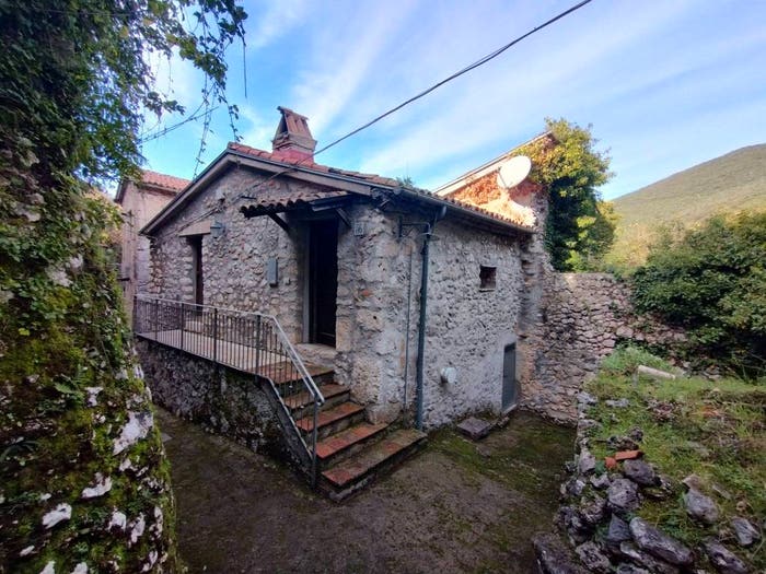 Casa trilocale in vendita in Vico Cittadella, Centro, Colle San Magno
