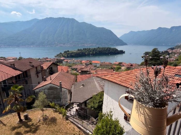 Casa con 6 locali in vendita in Via Natale Battista Vanini, Ossuccio, Tremezzina