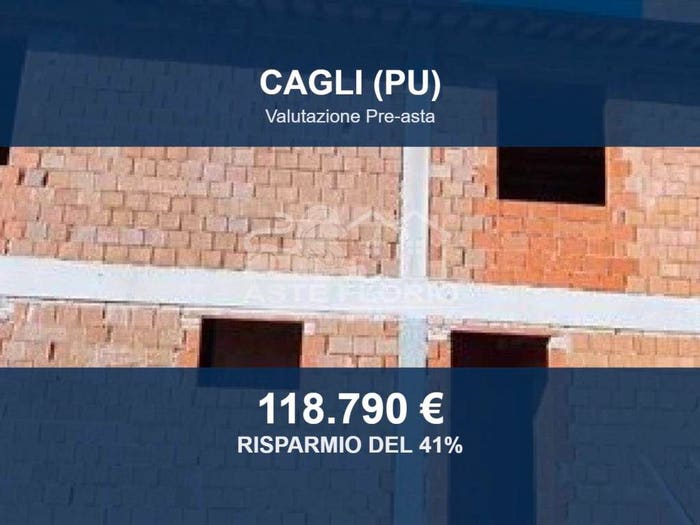 Casa quadrilocale in vendita in Via Giovanni Santi Snc, Centro, Cagli