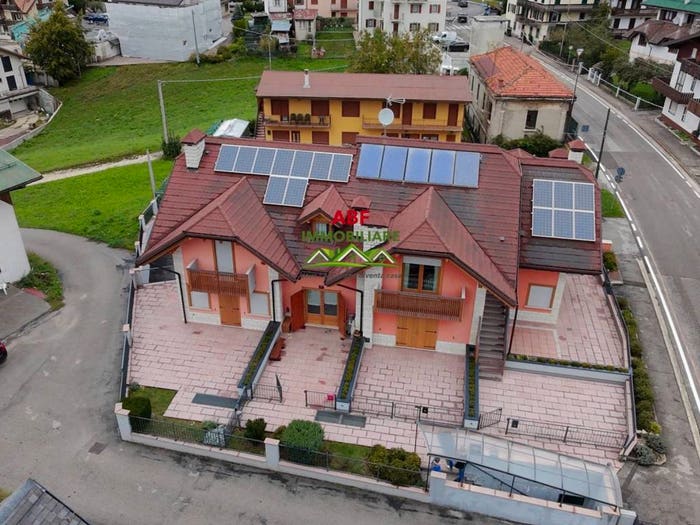 Appartamento con 6 locali in vendita in Via Monte Lemerle, Canove Di Roana, Roana