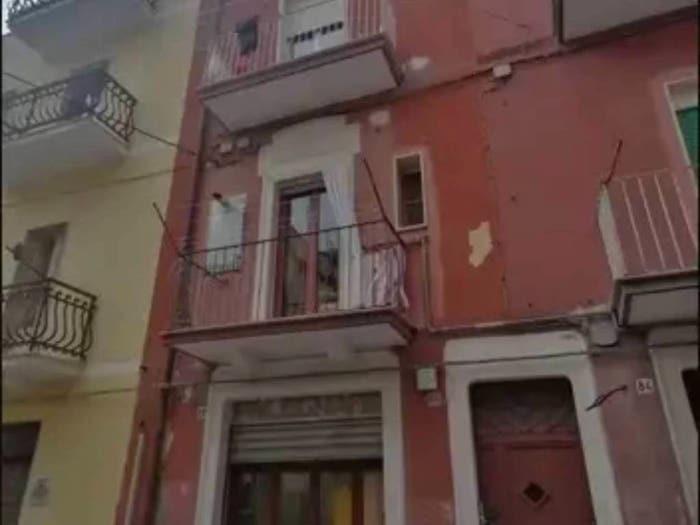 Casa con 6 locali in vendita in Via Venezia, Settefrati, Barletta