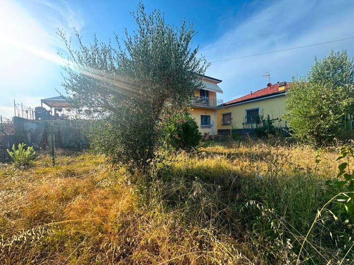 Casa quadrilocale in vendita in Colombiera Molicciara, Castelnuovo Magra