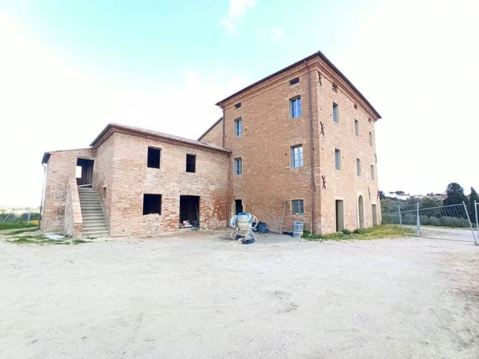 Appartamento quadrilocale in vendita in Via Giuseppe Garibaldi, Gioiella, Castiglione del Lago