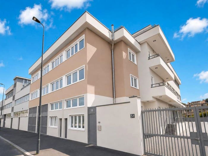 Appartamento trilocale in vendita in Via Don Bartolomeo Grazioli, Dergano, Milano