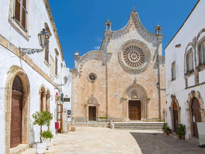 Appartamento con 5 locali in vendita in Via Alfonso Giovine, Centro Storico, Ostuni