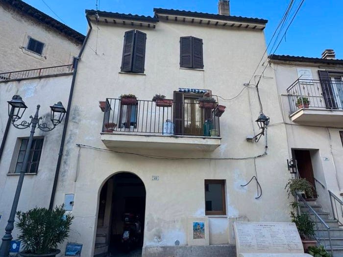 Appartamento trilocale in affitto in Via del Borgo, Oliveto, Torricella in Sabina