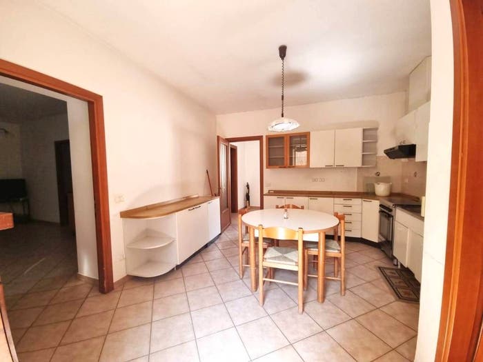 Appartamento quadrilocale in vendita in ADIACENZE PIAZZA SAN DOMENICO, Centro Storico, Foligno