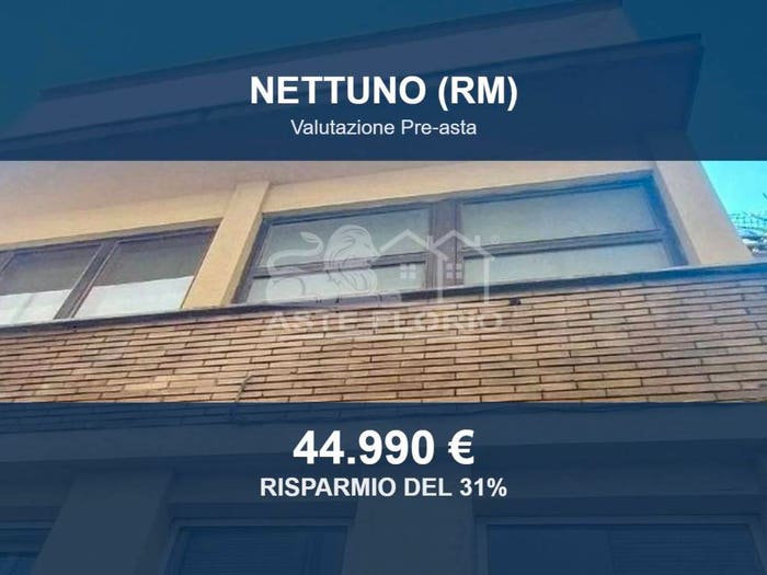Appartamento trilocale in vendita in Via Trieste, Centro, Nettuno