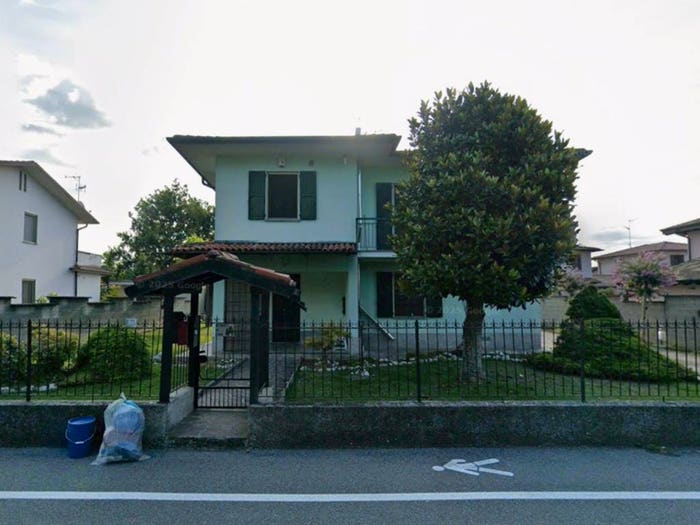 Casa quadrilocale in vendita in Via Ghisetti Giavarina, Centro, Ricengo