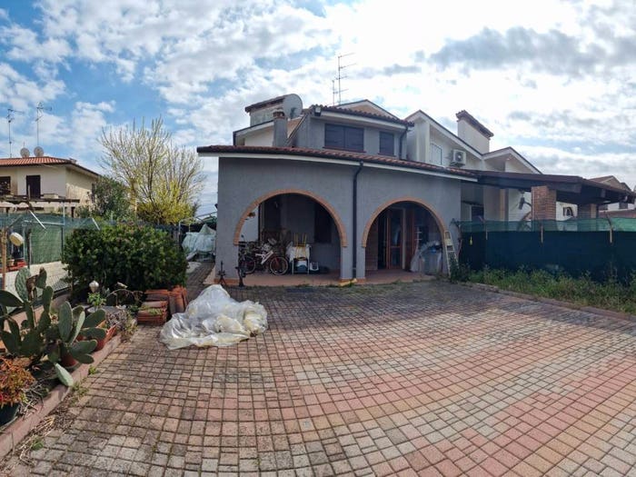 Casa trilocale in vendita in Via Ercole I d'Este, Lido degli Scacchi Lido di Pomposa, Comacchio