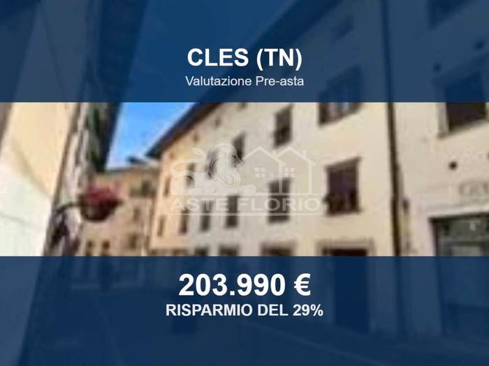 Appartamento bilocale in vendita in Via Roma, Centro, Cles