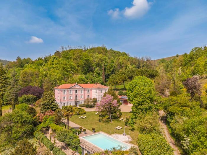 Casa con 6 locali in vendita in Strada dei Botti, Acqui Terme