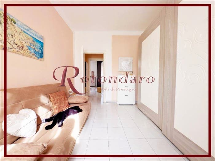 Appartamento trilocale in vendita in Via Kramer, Palestro, Milano