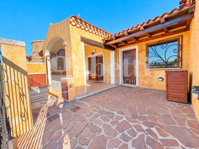 Casa quadrilocale in vendita in Via Santa Chiara, Orgosoleddu, Olbia